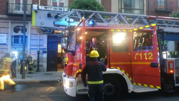Sucesos.- Sofocado un incendio en una gestoría ubicada en la calle María de Molina de Valladolid Sucesos.- Sofocado un incendio en una gestoría ubicada en la calle María de Molina de Valladolid