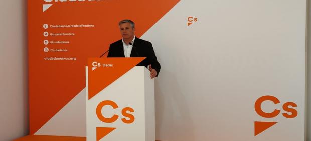 Javier Cano, diputado de Cs por Cádiz en rueda de prensa