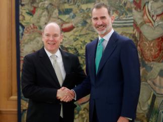 Felipe VI recibe a Alberto de Mónaco