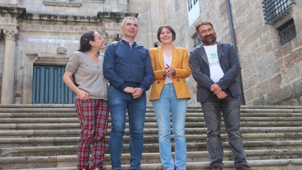 Segunda por la derecha, la portavoz nacional del BNG, Ana Pontón. Segunda por la derecha, la portavoz nacional del BNG, Ana Pontón.