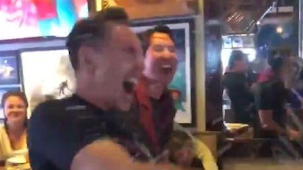 Steve Nash celebra el ascenso del Mallorca Steve Nash celebra el ascenso del Mallorca