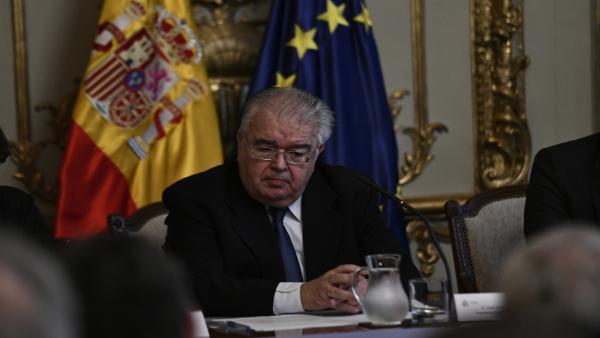El presidente del Tribunal Constitucional, Juan José González Rivas, durante la presentación en Madrid del libro Comentarios a la Constitución Española y la campaña institucional puesta en marcha por el Ministerio de Justicia para la conmemoración del 40 El presidente del Tribunal Constitucional, Juan José González Rivas, durante la presentación en Madrid del libro Comentarios a la Constitución Española y la campaña institucional puesta en marcha por el Ministerio de Justicia para la conmemoración del 40
