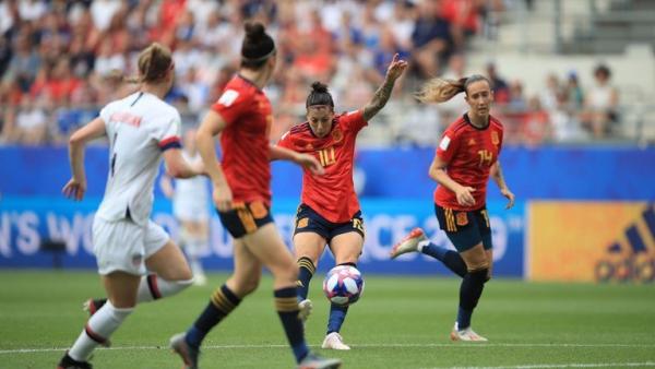 Jennifer Hermoso dispara para anotar el 1-1 ante los Estados Unidos en el Mundial de Francia Jennifer Hermoso dispara para anotar el 1-1 ante los Estados Unidos en el Mundial de Francia