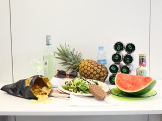 Bodegón de alimentos de verano