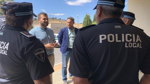La Policía Local de Cáceres estrena uniformes La Policía Local de Cáceres estrena uniformes