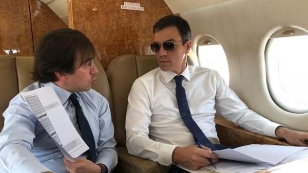 Pedro Sánchez en el Falcon en imagen de archivo. Pedro Sánchez en el Falcon en imagen de archivo.