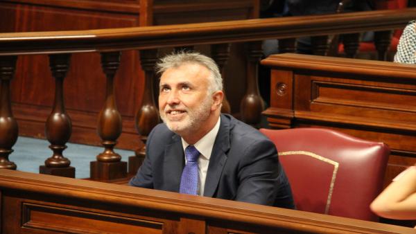 CONSTITUCIÓN X LEGISLATURA (ÁNGEL VÍCTOR TORRES) CONSTITUCIÓN X LEGISLATURA (ÁNGEL VÍCTOR TORRES)