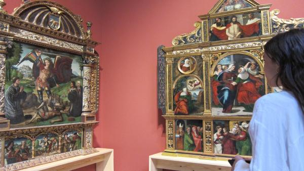 Dos de los retablos que se exhiben en la exposición 'Joyas de un patrimonio' Dos de los retablos que se exhiben en la exposición 'Joyas de un patrimonio'