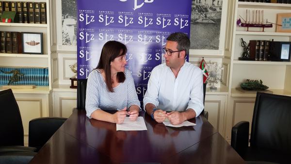 La alcaldesa de Santurtzi, Aintzane Urkijo, y el concejal de Promoción Económica, Joseba Ramos, en rueda de prensa La alcaldesa de Santurtzi, Aintzane Urkijo, y el concejal de Promoción Económica, Joseba Ramos, en rueda de prensa