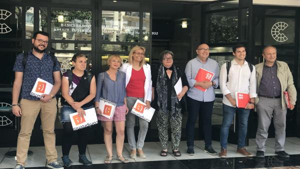Representantes de Compromís y del PSPV-PSOE que integran las comisiones negociadoras para conformar el nuevo gobierno de la ciudad de València. Representantes de Compromís y del PSPV-PSOE que integran las comisiones negociadoras para conformar el nuevo gobierno de la ciudad de València.