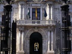Fachada del Rectorado de la Universidad de Sevilla.