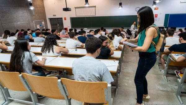 Los exámenes de la Fase General y la prueba de idiomas dan la salida a la EBAU 2019 Los exámenes de la Fase General y la prueba de idiomas dan la salida a la EBAU 2019
