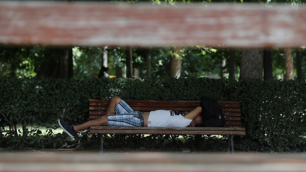 Media España, inmersa en una ola de calor Media España, inmersa en una ola de calor