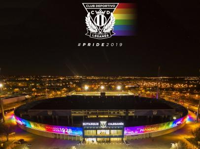 Estadio de Butarque con los colores del Orgullo