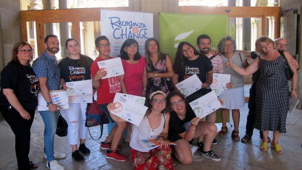 Jóvenes se forman como educadores contra la discriminación Jóvenes se forman como educadores contra la discriminación