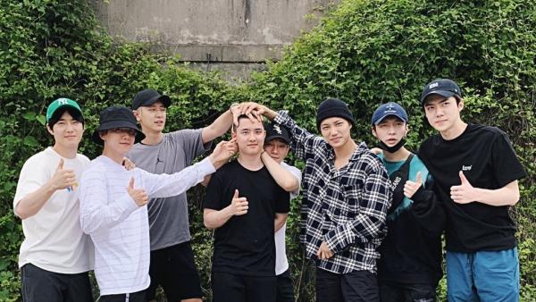 EXO