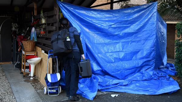 La Policía australiana detiene a tres presuntos miembros del Estado Islámico La Policía australiana detiene a tres presuntos miembros del Estado Islámico