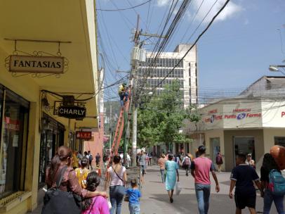 Vista general de una calle peatonal en Tegucigalpa (Honduras)