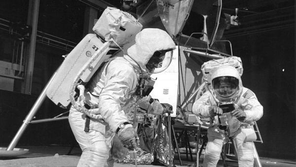 Buzz Aldrin y Neil Armstrong Buzz Aldrin y Neil Armstrong