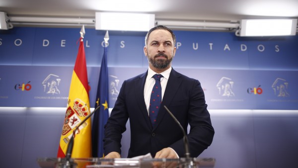 Abascal, sobre los presuntos violadores de Bilbao: "Deberían estar cargados de cadenas y en un avión a Argelia" 997298-600-338