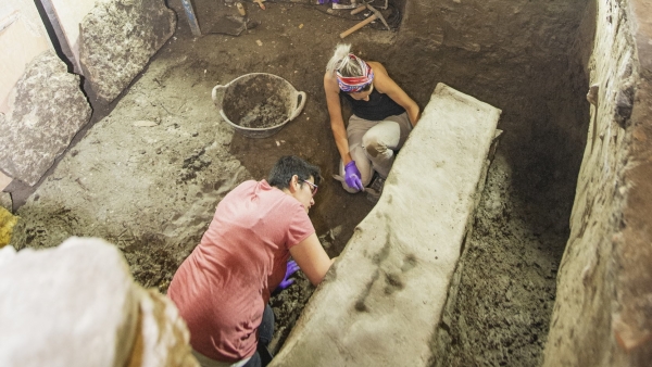 Trabajos durante el hallazgo del sarcófago Trabajos durante el hallazgo del sarcófago