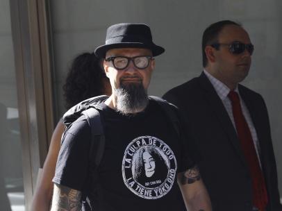 César Strawberry líder de Def con Dos