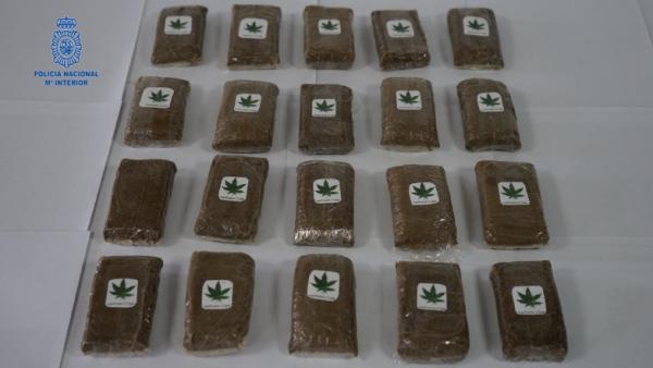 Bolsas de marihuana intervenidas en el operativo policial Bolsas de marihuana intervenidas en el operativo policial