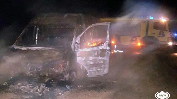 Extinción de un incendio en Mieres Extinción de un incendio en Mieres