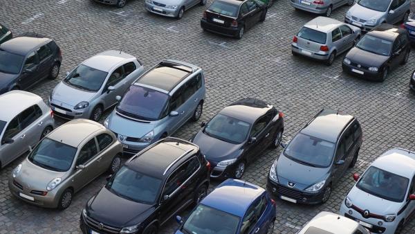 ¿Te imaginas no tener que buscar plazas libres para aparcar el coche? ¿Te imaginas no tener que buscar plazas libres para aparcar el coche?