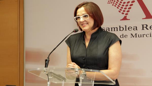 La portavoz del grupo parlamentario de Ciudadanos, Isabel Franco en la rueda de prensa en la Asamblea tras la intervención de López Miras en el discurso del Debate de Investidura La portavoz del grupo parlamentario de Ciudadanos, Isabel Franco en la rueda de prensa en la Asamblea tras la intervención de López Miras en el discurso del Debate de Investidura