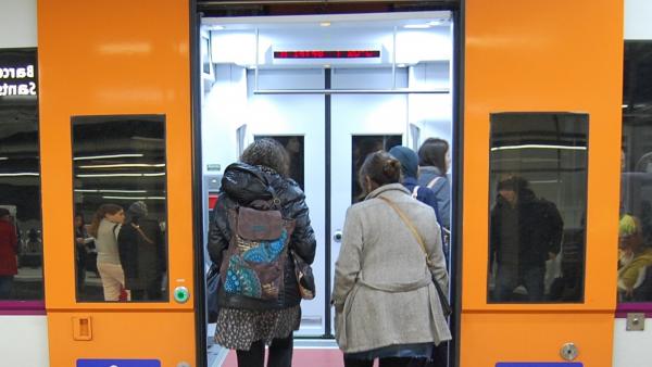 Un tren de Renfe. Un tren de Renfe.