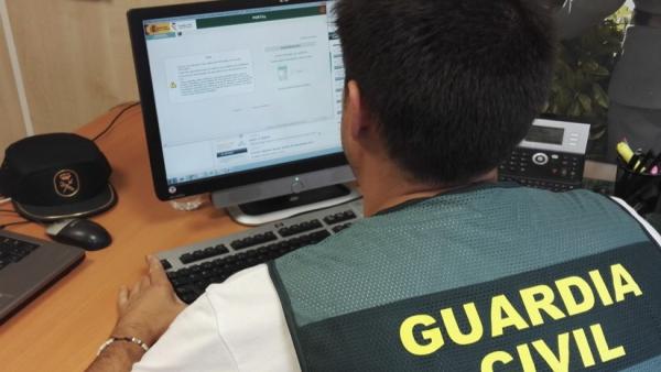 Guardia Civil en una foto de archivo Guardia Civil en una foto de archivo