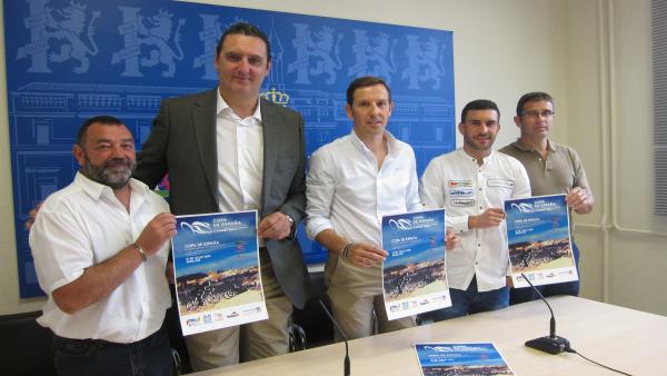 Autoridades en la presentación de la Copa de España de Ciclismo Adaptado que se celebrará en Badajoz Autoridades en la presentación de la Copa de España de Ciclismo Adaptado que se celebrará en Badajoz