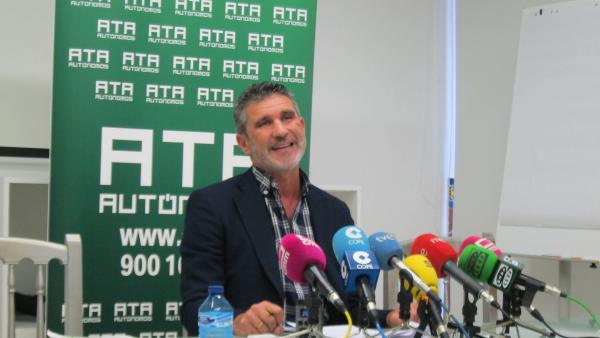 El portavoz de ATA C-LM, José Luis Perea, en rueda de prensa El portavoz de ATA C-LM, José Luis Perea, en rueda de prensa