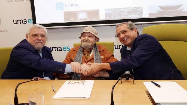 El cineasta Julio Diamante; el rector de la UMA, José Ángel Narváez; y José Manuel Cabra de Luna, en su condición de presidente de la Academia de San Telmo, El cineasta Julio Diamante; el rector de la UMA, José Ángel Narváez; y José Manuel Cabra de Luna, en su condición de presidente de la Academia de San Telmo,