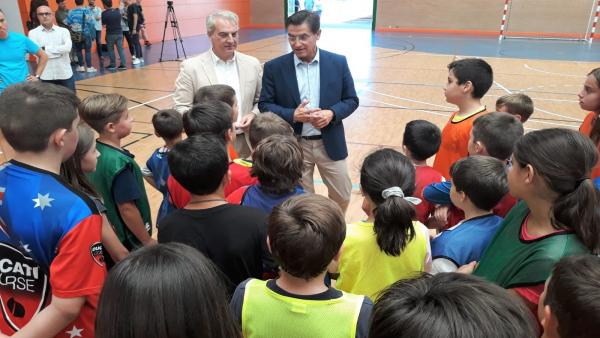 El alcalde de Granada visita los campus deportivos bilingües El alcalde de Granada visita los campus deportivos bilingües