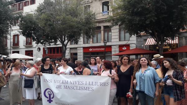 Imagen de la protesta del Movimiento Feminista de Mallorca contra la impunidad de las agresiones sexuales. Imagen de la protesta del Movimiento Feminista de Mallorca contra la impunidad de las agresiones sexuales.