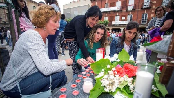 Concentración contra la violencia machista en Salas de los Infantes (Burgos) Concentración contra la violencia machista en Salas de los Infantes (Burgos)