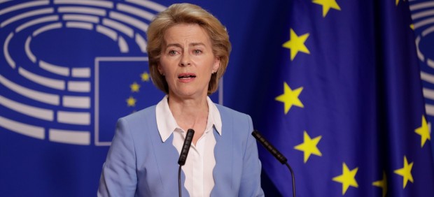 Ursula von der Leyer en una rueda de prensa