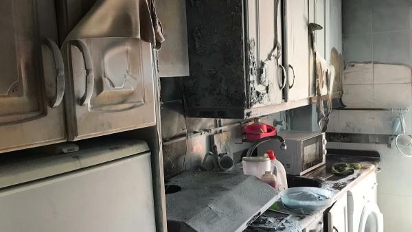 Estado en el que ha quedado la cocina afectada. Estado en el que ha quedado la cocina afectada.