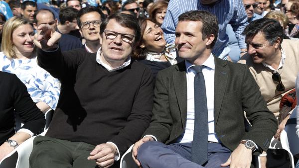 El presidente del Partido Popular de Castilla y León, Alfonso Fernández Mañueco y el presidente nacional del Partido Popular y candidato a la Presidencia del Gobierno, Pablo Casado en un mitin de campaña del Partido Popular en la Plaza de San Pablo, Valla El presidente del Partido Popular de Castilla y León, Alfonso Fernández Mañueco y el presidente nacional del Partido Popular y candidato a la Presidencia del Gobierno, Pablo Casado en un mitin de campaña del Partido Popular en la Plaza de San Pablo, Valla