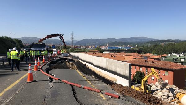 Obras de reparación del desprendimiento en la A-67 Obras de reparación del desprendimiento en la A-67