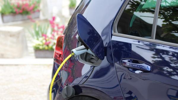 ¿Sabes cuánto pierden las petroleras por cada coche eléctrico vendido? ¿Sabes cuánto pierden las petroleras por cada coche eléctrico vendido?