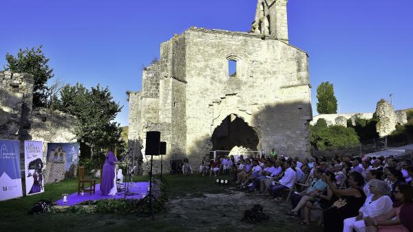 Imagen Del Concierto Del Domingo En El Monasterio De La Armedilla, En Cogeces Del Monte (Valladolid) Imagen Del Concierto Del Domingo En El Monasterio De La Armedilla, En Cogeces Del Monte (Valladolid)