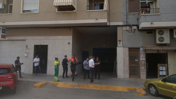 Garaje de Elche en el que un hombre presuntamente ha matado a su mujer Garaje de Elche en el que un hombre presuntamente ha matado a su mujer