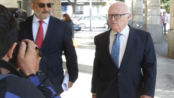 El psiquiatra Javier Criado, a su entrada al juzgado El psiquiatra Javier Criado, a su entrada al juzgado