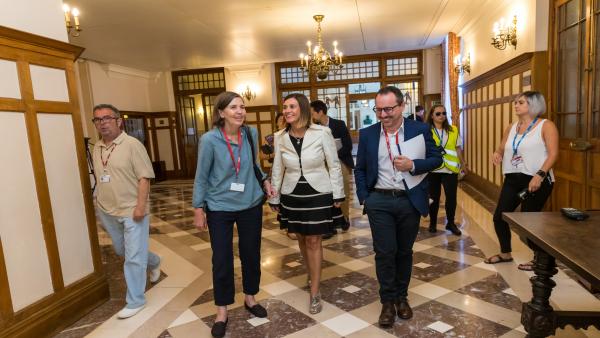 La consejera de Presidencia, Paula Fernández, en la UIMP La consejera de Presidencia, Paula Fernández, en la UIMP