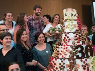 Gerard Piqué se emociona en un acto de la Fundación Aura