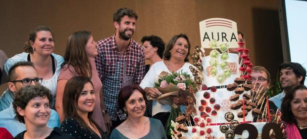 Gerard Piqué se emociona en un acto de la Fundación Aura