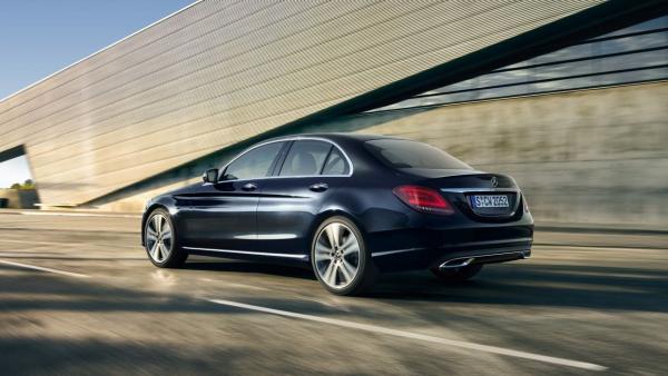 A la venta en España las versiones híbrida enchufable e híbrida suave del Clase C de Mercedes A la venta en España las versiones híbrida enchufable e híbrida suave del Clase C de Mercedes